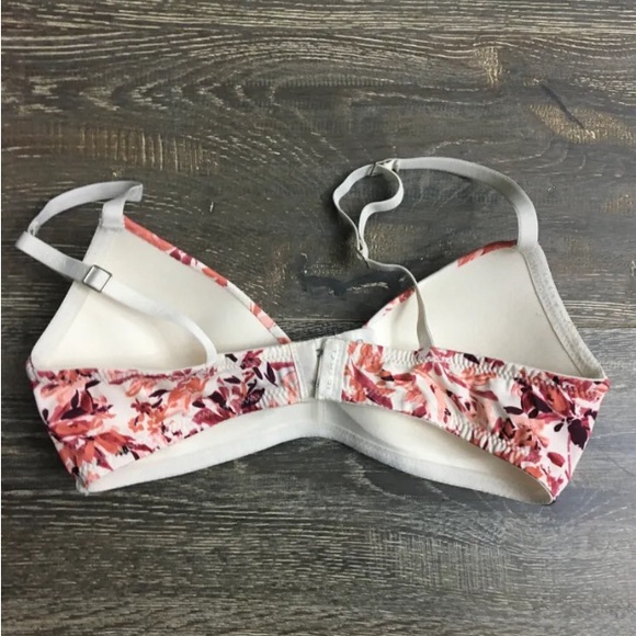 Tahari seamless wireless bra 34B - Picture 2 of 4